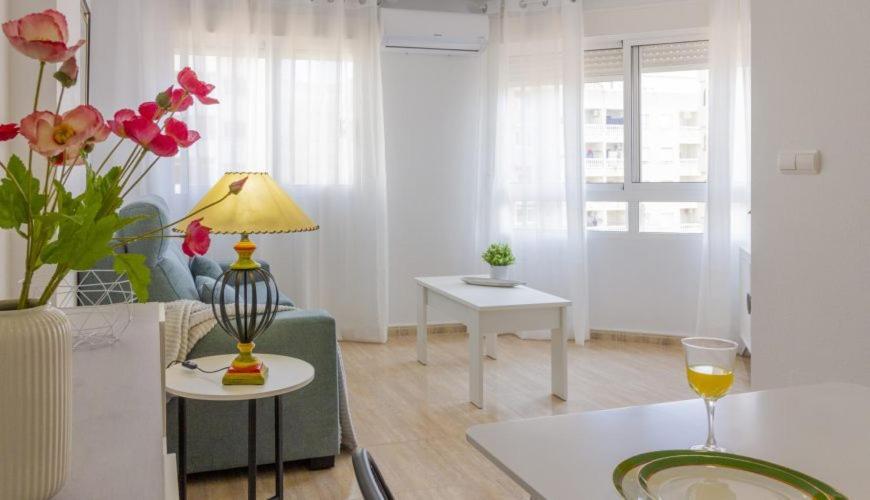 M&R Trini Beach, Parking Privado Торевьиа Экстерьер фото