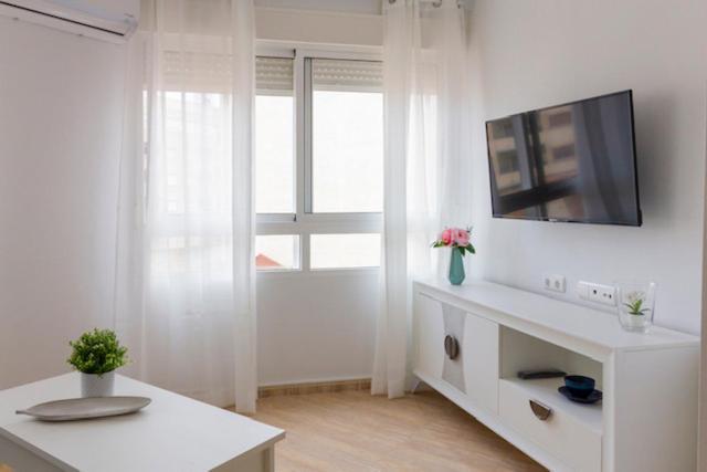 M&R Trini Beach, Parking Privado Торевьиа Экстерьер фото